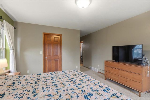1730 CINNABAR WAY, Belleville, WI 54311