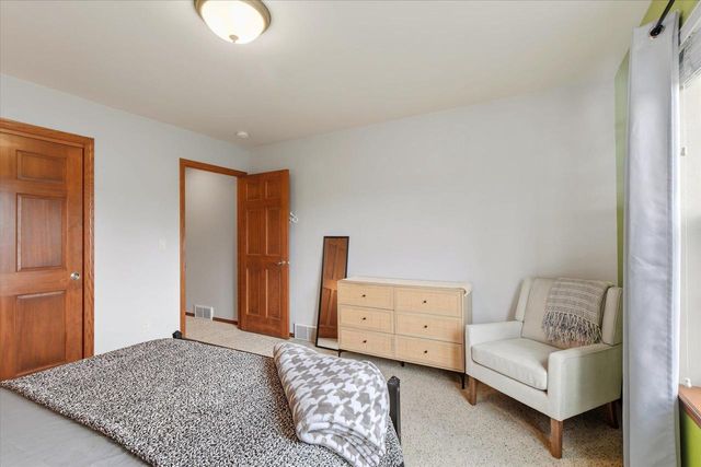 1730 CINNABAR WAY, Belleville, WI 54311