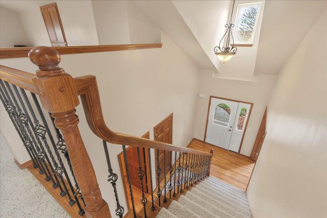 1730 CINNABAR WAY, Belleville, WI 54311