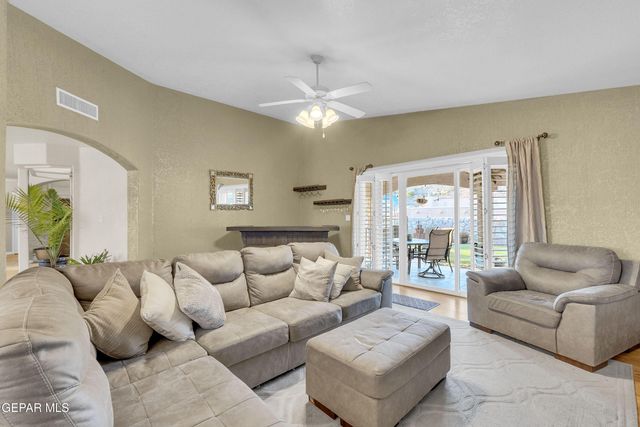 6531 Brooke Ridge Circle, El Paso, TX 79912