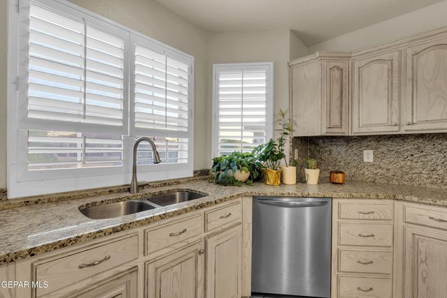 6531 Brooke Ridge Circle, El Paso, TX 79912