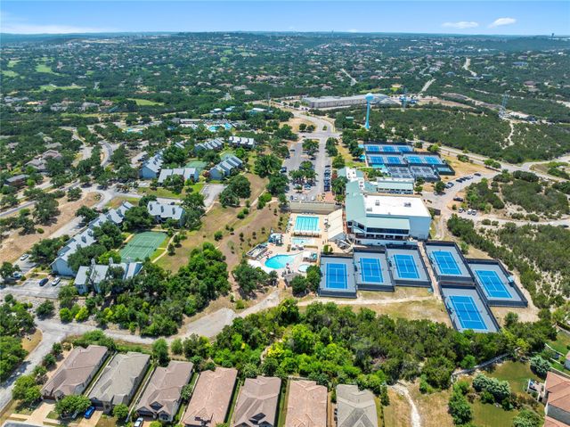 11 Treehaven LN, The Hills, TX 78738