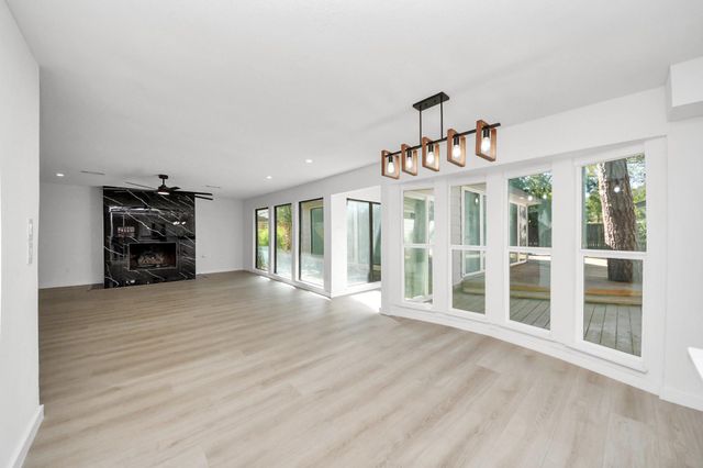 13335 Balmore Circle, Houston, TX 77069