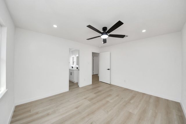 13335 Balmore Circle, Houston, TX 77069