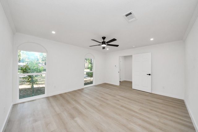 13335 Balmore Circle, Houston, TX 77069