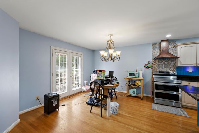 90 Hume Bedford Road, Paris, KY 40361