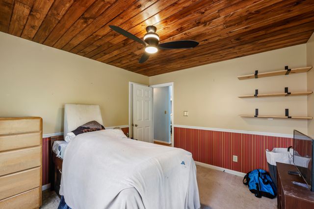 90 Hume Bedford Road, Paris, KY 40361