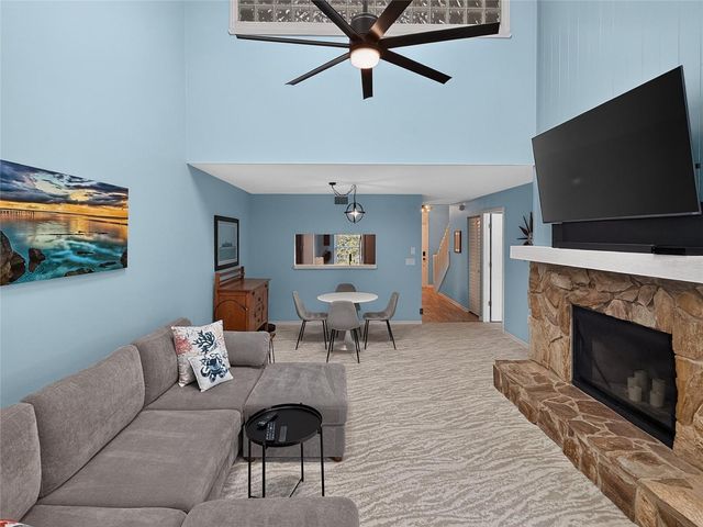2836 COUNTRYSIDE BOULEVARD 123, Clearwater, FL 33761