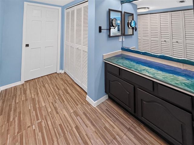 2836 COUNTRYSIDE BOULEVARD 123, Clearwater, FL 33761