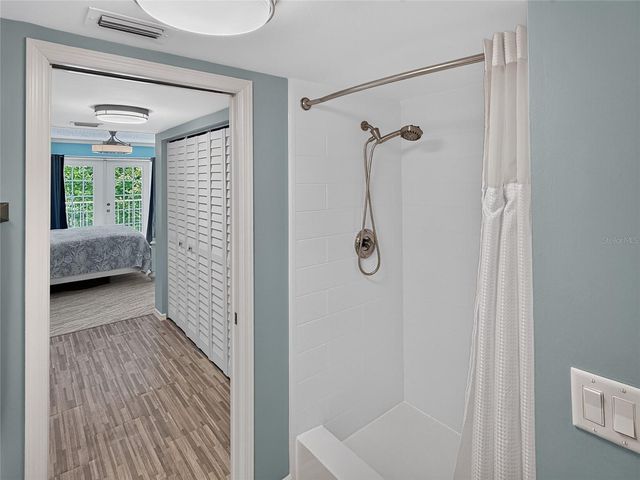 2836 COUNTRYSIDE BOULEVARD 123, Clearwater, FL 33761