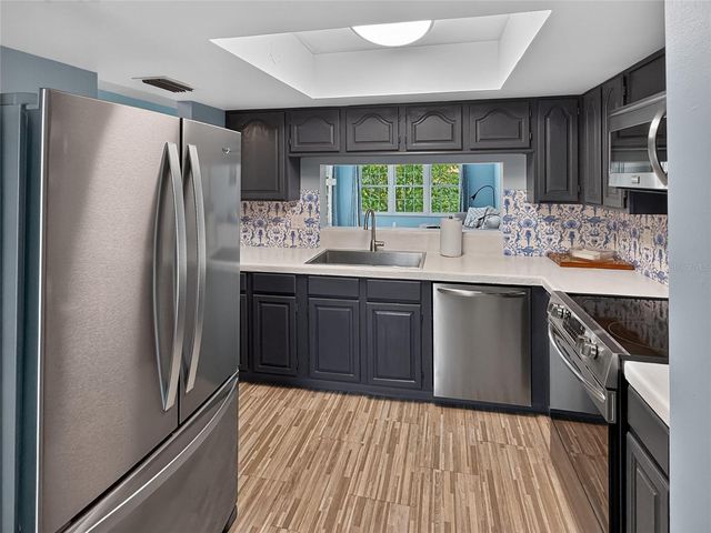 2836 COUNTRYSIDE BOULEVARD 123, Clearwater, FL 33761