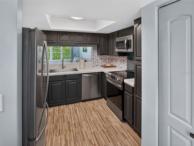 2836 COUNTRYSIDE BOULEVARD 123, Clearwater, FL 33761