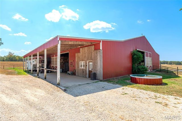 14225 Highway 68 South, St James, MO 65559