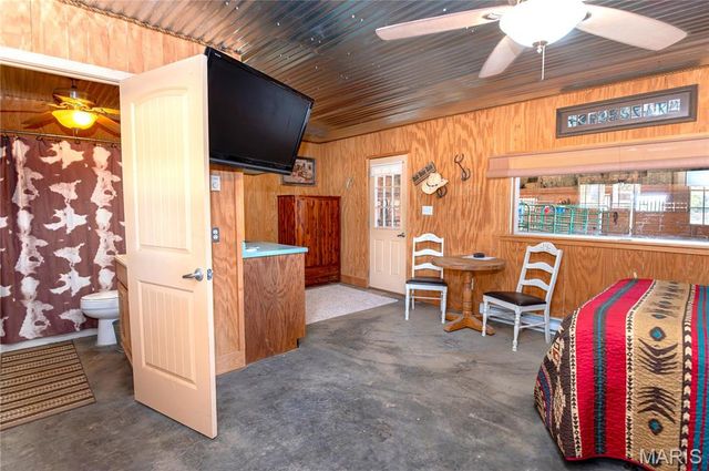 14225 Highway 68 South, St James, MO 65559