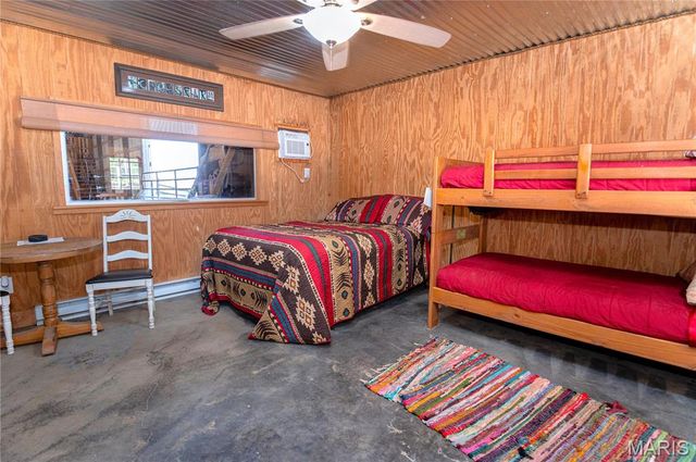 14225 Highway 68 South, St James, MO 65559