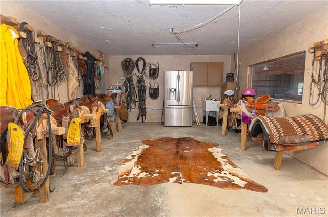 14225 Highway 68 South, St James, MO 65559