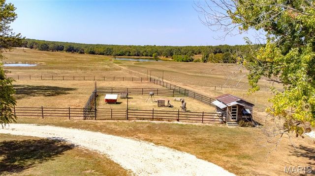 14225 Highway 68 South, St James, MO 65559