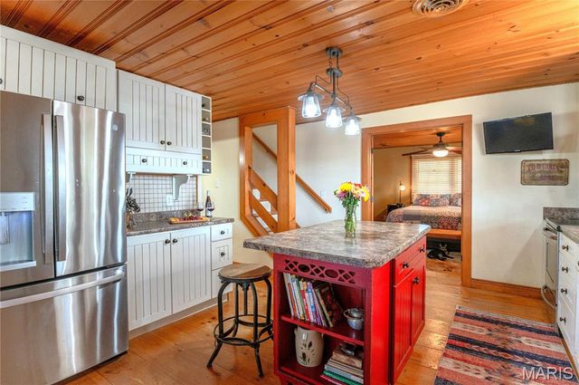 14225 Highway 68 South, St James, MO 65559