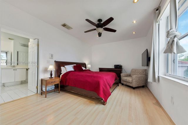 1104 Redwood Street, Hollywood, FL 33019