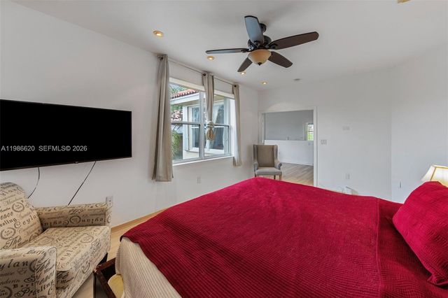 1104 Redwood Street, Hollywood, FL 33019