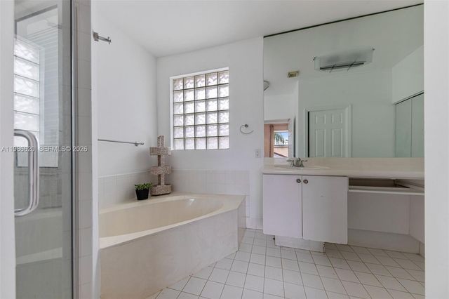 1104 Redwood Street, Hollywood, FL 33019