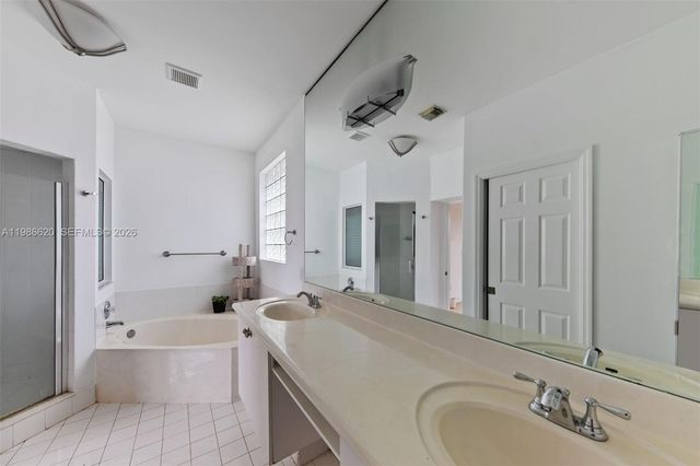 1104 Redwood Street, Hollywood, FL 33019