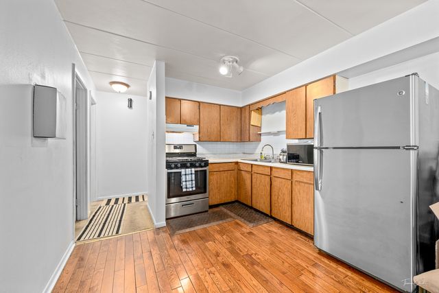 18361 Glen Oak Avenue 1E, Lansing, IL 60438