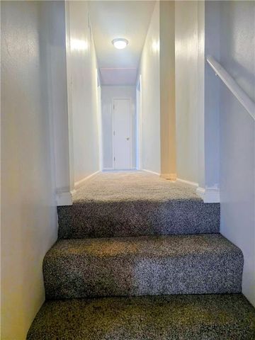 1818 Hilltop Drive, Country Club, MO 64505