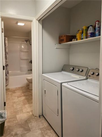 1818 Hilltop Drive, Country Club, MO 64505