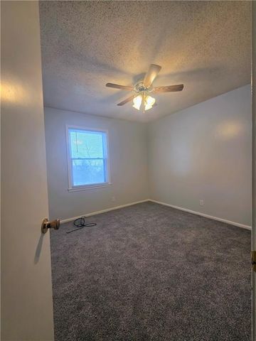 1818 Hilltop Drive, Country Club, MO 64505