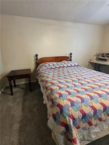 1818 Hilltop Drive, Country Club, MO 64505