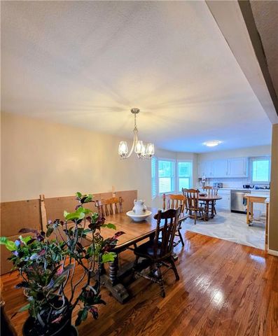 1818 Hilltop Drive, Country Club, MO 64505