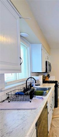 1818 Hilltop Drive, Country Club, MO 64505