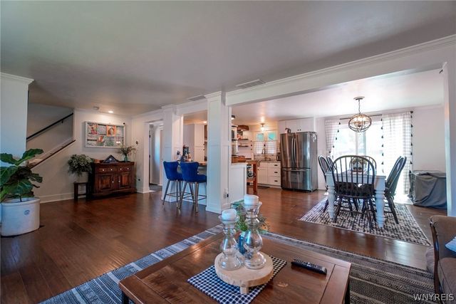 5079 Chapman Parkway, Hamburg, NY 14075
