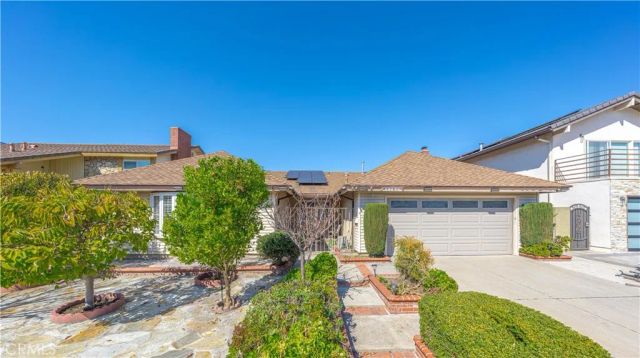 9781 La Esperanza, Fountain Valley, CA 92708