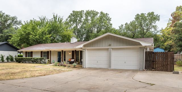 2221 N Mill Street, Lewisville, TX 75057