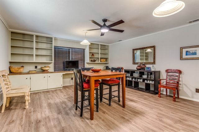 2221 N Mill Street, Lewisville, TX 75057