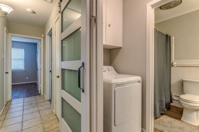 2221 N Mill Street, Lewisville, TX 75057