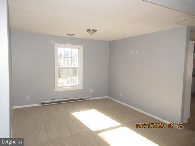 6611 STELTZ RD, Glen Rock, PA 17327