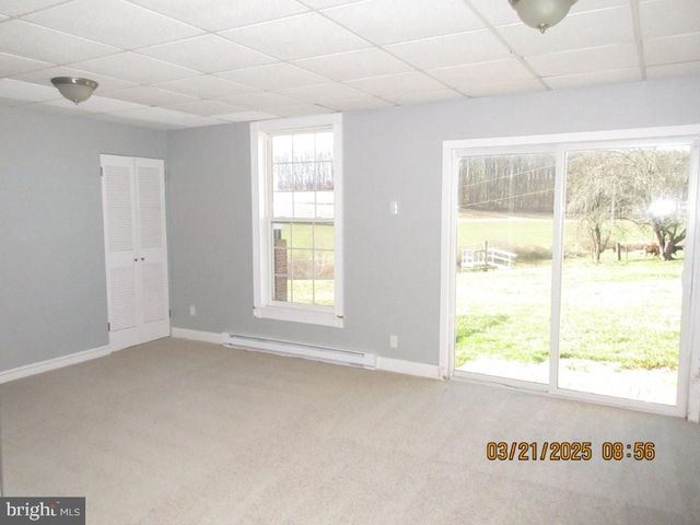 6611 STELTZ RD, Glen Rock, PA 17327