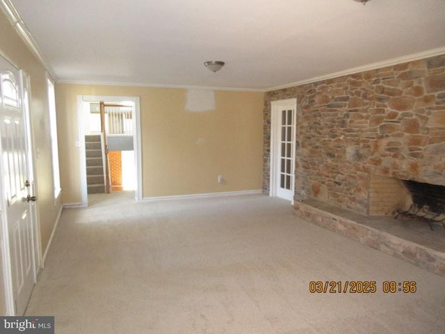 6611 STELTZ RD, Glen Rock, PA 17327