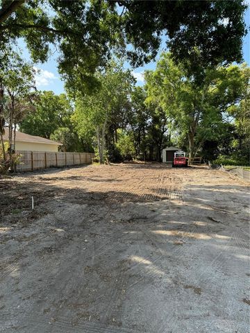 1207 PINE AVENUE NW, Largo, FL 33770
