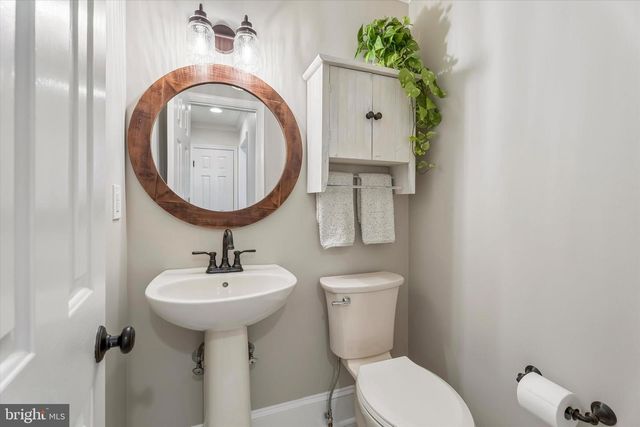 649 GLENDALE RD, Havertown, PA 19083