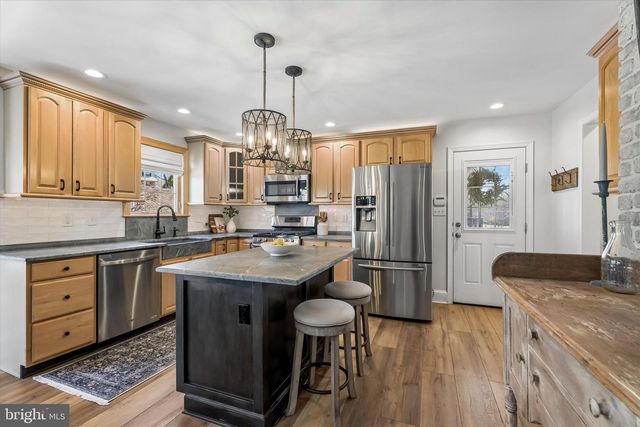 649 GLENDALE RD, Havertown, PA 19083