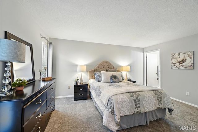 11921 Villa Dorado Drive A, St Louis, MO 63146