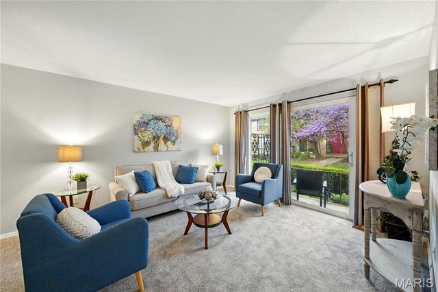 11921 Villa Dorado Drive A, St Louis, MO 63146