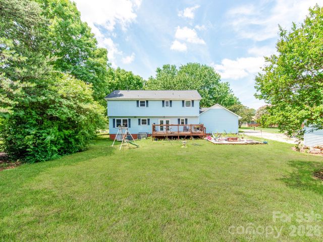 1741 Lexington Place NW, Concord, NC 28027