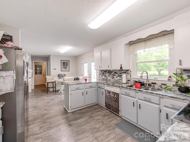 1741 Lexington Place NW, Concord, NC 28027