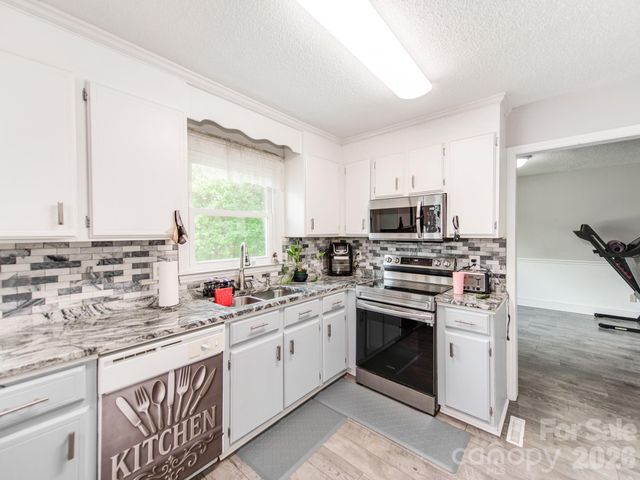 1741 Lexington Place NW, Concord, NC 28027