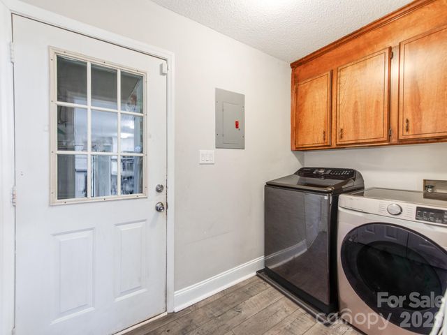 1741 Lexington Place NW, Concord, NC 28027